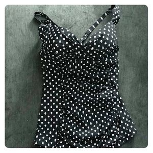 Torrid skull tankini top size 3